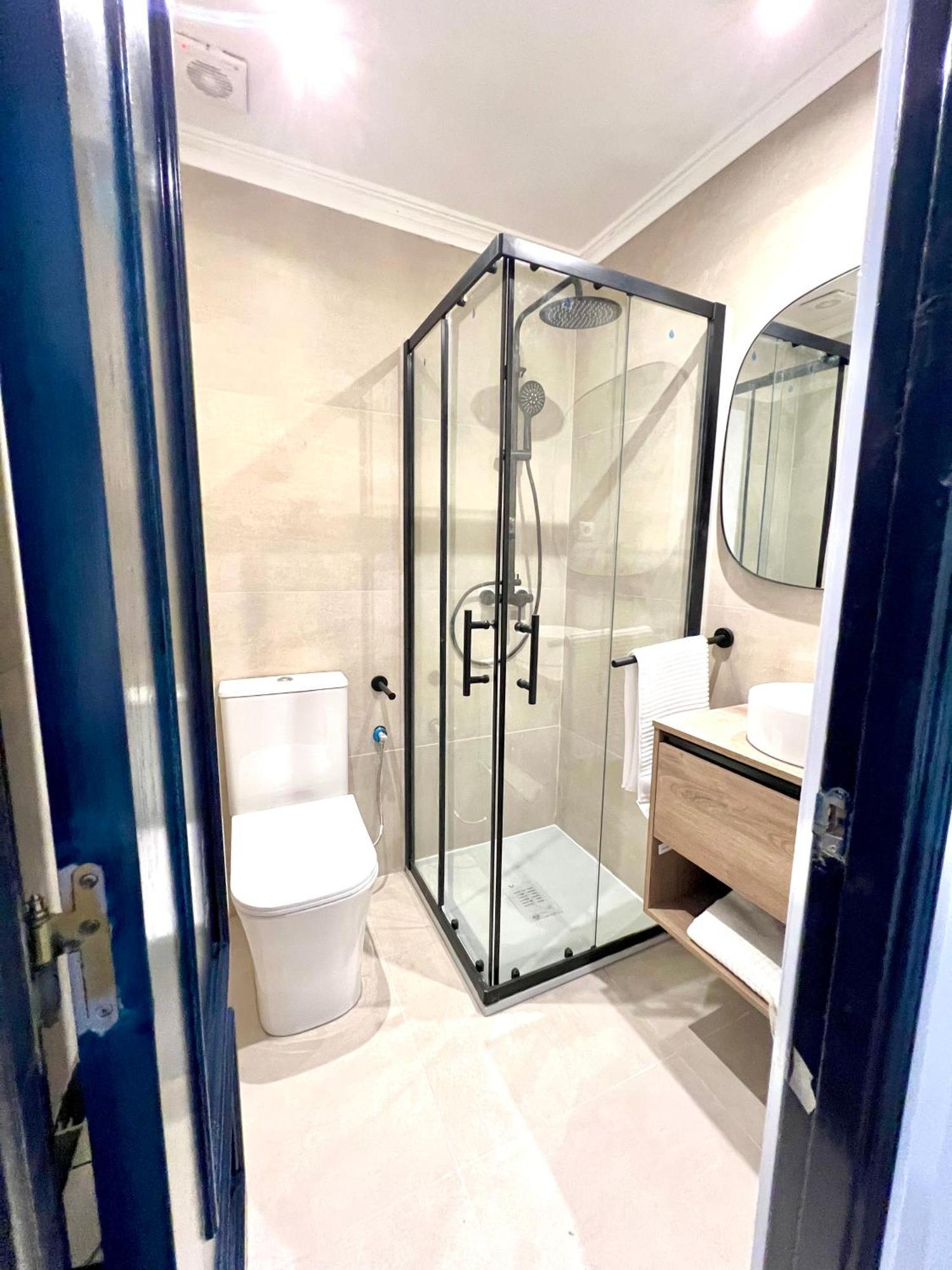 Albergue Miguel Angel Madrid Ngoại thất bức ảnh