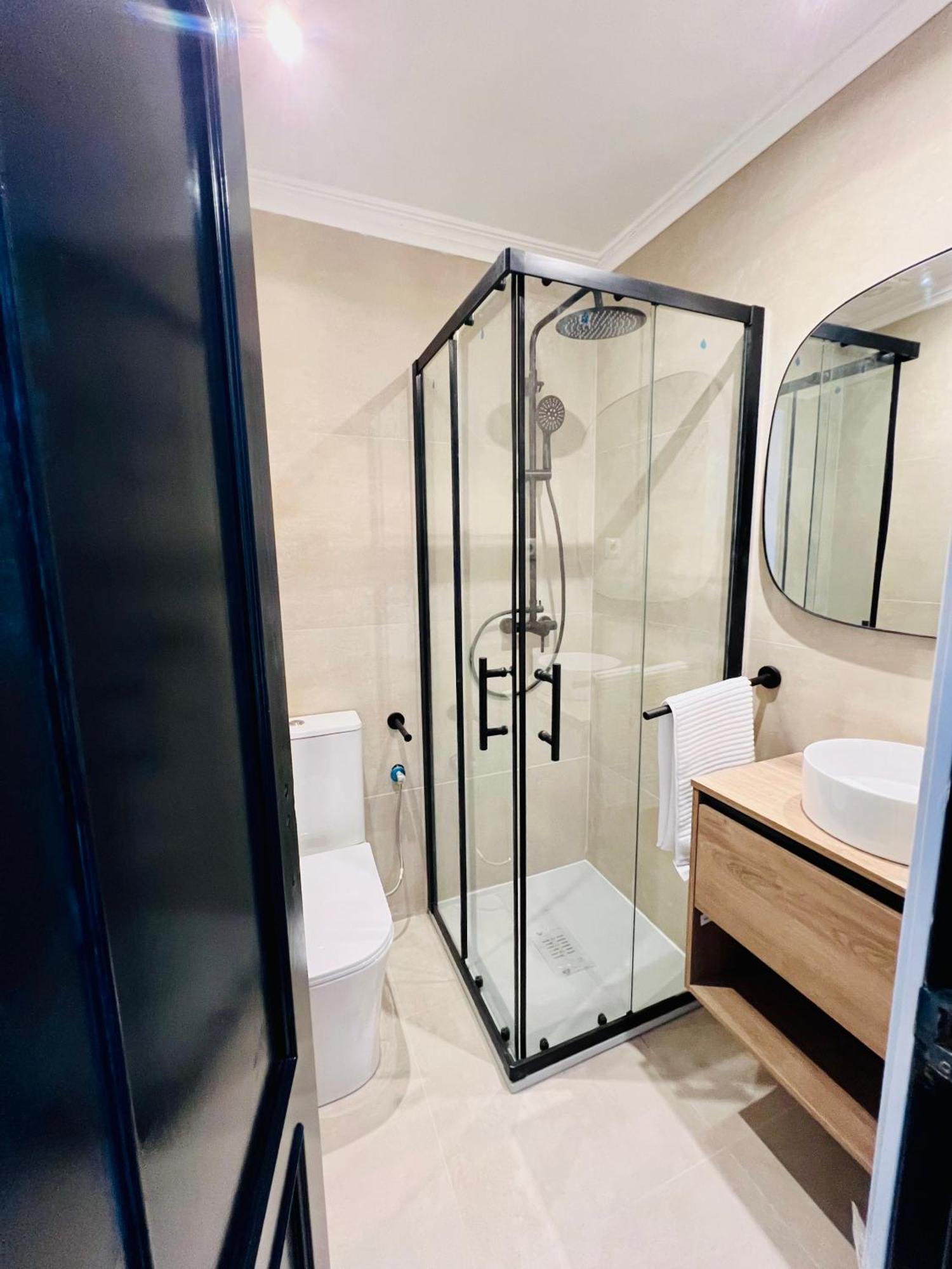 Albergue Miguel Angel Madrid Ngoại thất bức ảnh