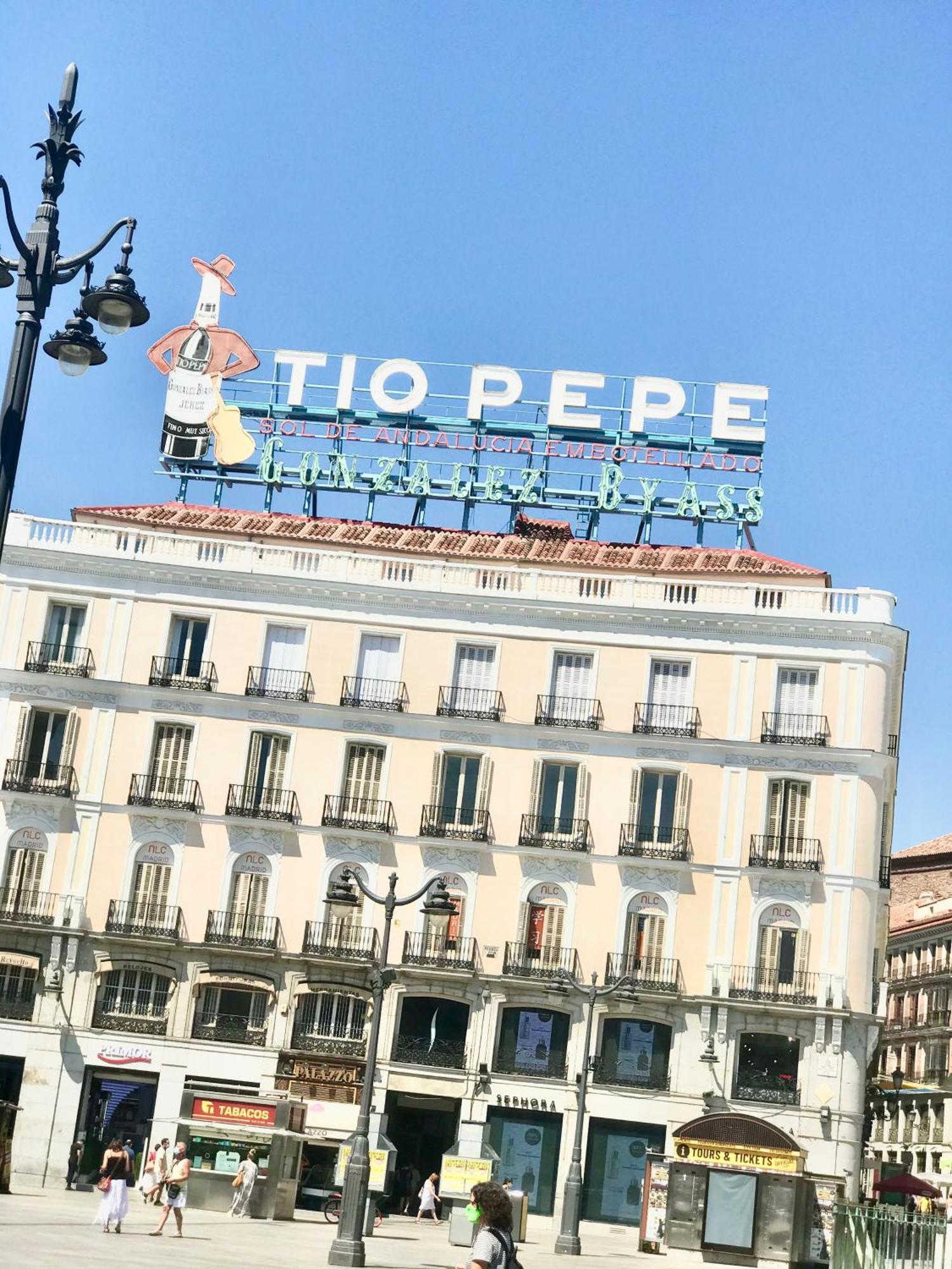 Albergue Miguel Angel Madrid Ngoại thất bức ảnh
