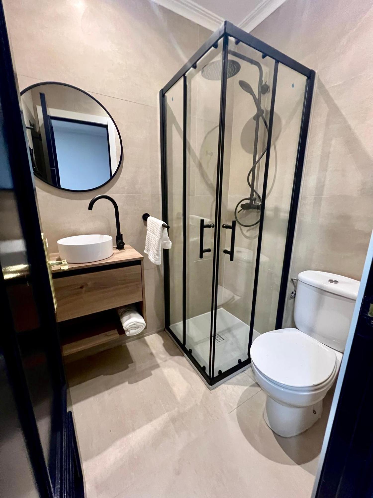Albergue Miguel Angel Madrid Ngoại thất bức ảnh