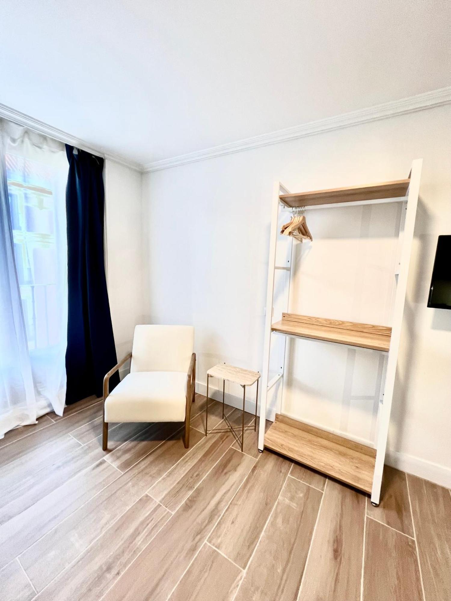Albergue Miguel Angel Madrid Ngoại thất bức ảnh